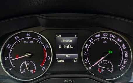 Skoda Superb III рестайлинг, 2017 год, 1 795 000 рублей, 17 фотография