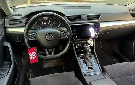 Skoda Superb III рестайлинг, 2017 год, 1 795 000 рублей, 6 фотография