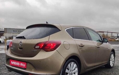 Opel Astra J, 2014 год, 990 000 рублей, 3 фотография