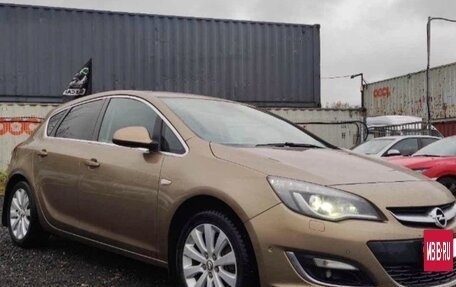 Opel Astra J, 2014 год, 990 000 рублей, 2 фотография