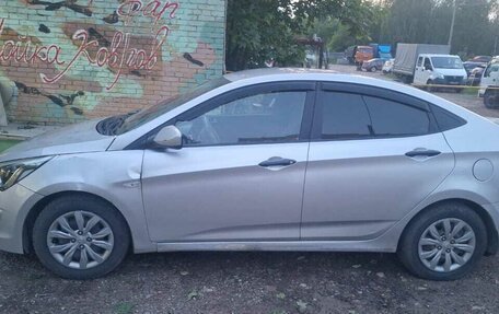 Hyundai Solaris II рестайлинг, 2014 год, 180 000 рублей, 2 фотография