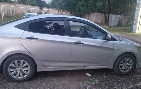 Hyundai Solaris II рестайлинг, 2014 год, 180 000 рублей, 4 фотография