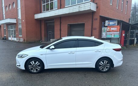 Hyundai Elantra VI рестайлинг, 2017 год, 1 550 000 рублей, 13 фотография