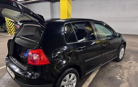 Volkswagen Golf V, 2004 год, 590 000 рублей, 5 фотография