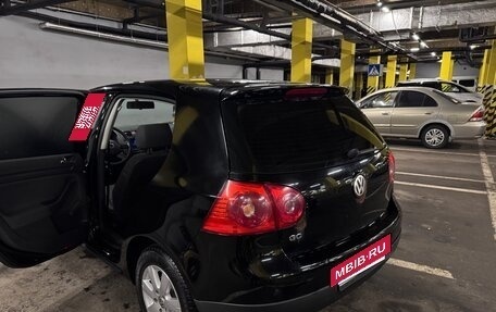 Volkswagen Golf V, 2004 год, 590 000 рублей, 3 фотография