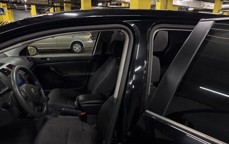 Volkswagen Golf V, 2004 год, 590 000 рублей, 11 фотография