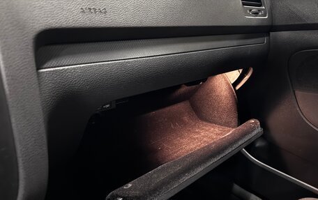 Volkswagen Golf V, 2004 год, 590 000 рублей, 15 фотография