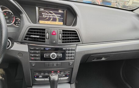 Mercedes-Benz E-Класс, 2010 год, 1 400 000 рублей, 9 фотография