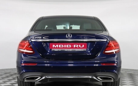 Mercedes-Benz E-Класс, 2020 год, 4 299 000 рублей, 6 фотография