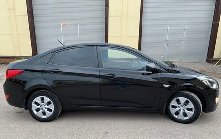 Hyundai Solaris II рестайлинг, 2015 год, 777 000 рублей, 4 фотография