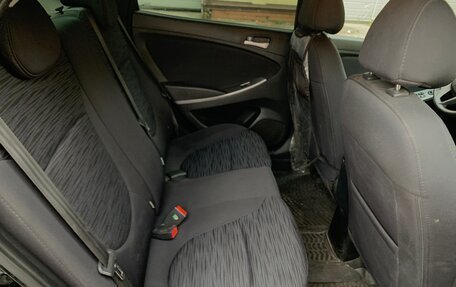 Hyundai Solaris II рестайлинг, 2015 год, 777 000 рублей, 12 фотография