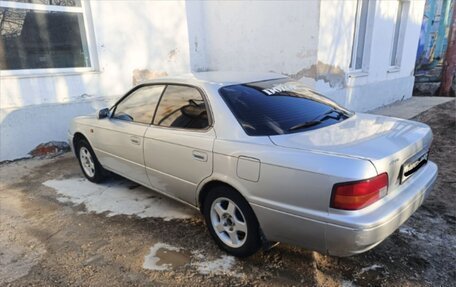 Toyota Vista, 1994 год, 410 000 рублей, 2 фотография