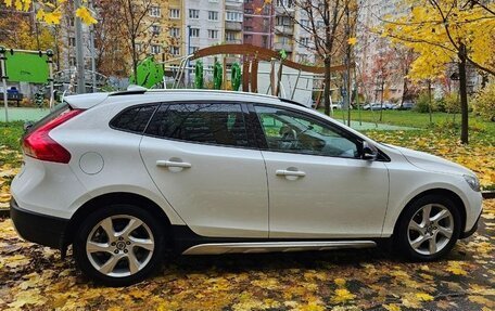 Volvo V40 Cross Country I, 2014 год, 1 400 000 рублей, 3 фотография
