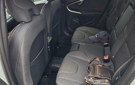 Volvo V40 Cross Country I, 2014 год, 1 400 000 рублей, 13 фотография