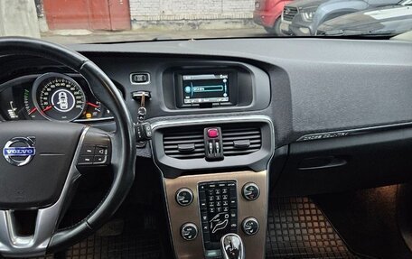 Volvo V40 Cross Country I, 2014 год, 1 400 000 рублей, 10 фотография