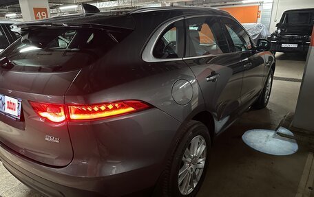 Jaguar F-Pace, 2017 год, 2 935 000 рублей, 9 фотография