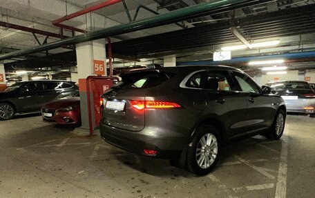 Jaguar F-Pace, 2017 год, 2 935 000 рублей, 16 фотография