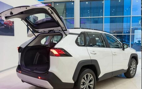 Toyota RAV4, 2025 год, 4 599 000 рублей, 7 фотография