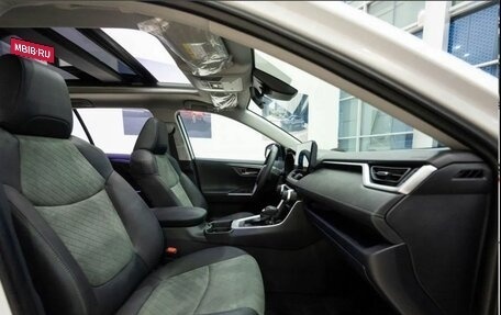 Toyota RAV4, 2025 год, 4 599 000 рублей, 16 фотография