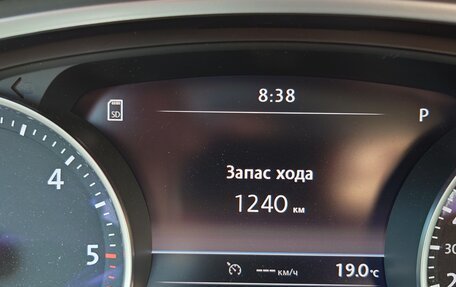 Volkswagen Touareg III, 2016 год, 3 290 000 рублей, 17 фотография