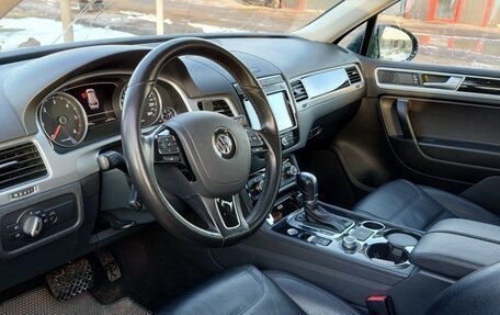 Volkswagen Touareg III, 2016 год, 3 290 000 рублей, 15 фотография