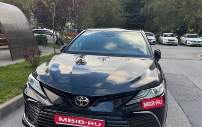 Toyota Camry, 2021 год, 3 550 000 рублей, 1 фотография