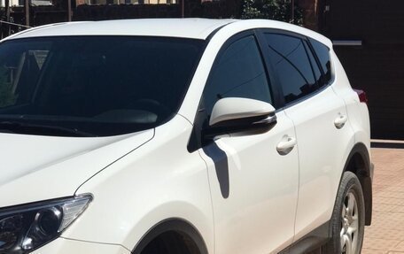 Toyota RAV4, 2015 год, 1 750 000 рублей, 2 фотография