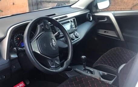 Toyota RAV4, 2015 год, 1 750 000 рублей, 16 фотография