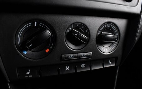 Skoda Rapid I, 2014 год, 999 000 рублей, 12 фотография