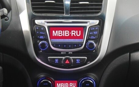 Hyundai Solaris II рестайлинг, 2012 год, 830 000 рублей, 15 фотография