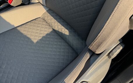 Volkswagen Tiguan II, 2018 год, 2 800 000 рублей, 13 фотография