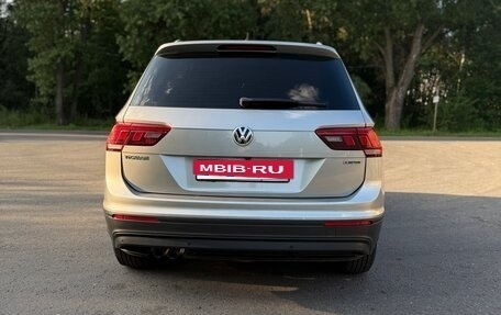 Volkswagen Tiguan II, 2018 год, 2 800 000 рублей, 4 фотография