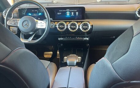 Mercedes-Benz A-Класс, 2021 год, 3 000 000 рублей, 16 фотография
