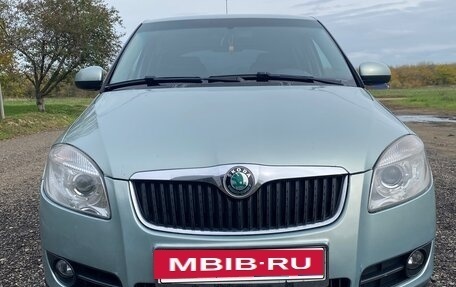 Skoda Fabia II, 2010 год, 495 000 рублей, 2 фотография