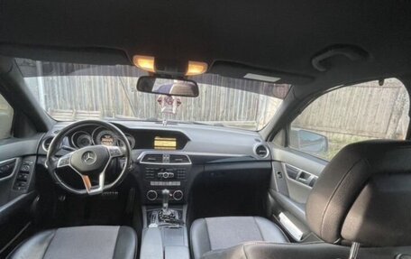 Mercedes-Benz C-Класс, 2011 год, 1 350 000 рублей, 10 фотография