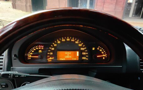 Mercedes-Benz G-Класс W463 рестайлинг _ii, 2005 год, 2 500 000 рублей, 6 фотография