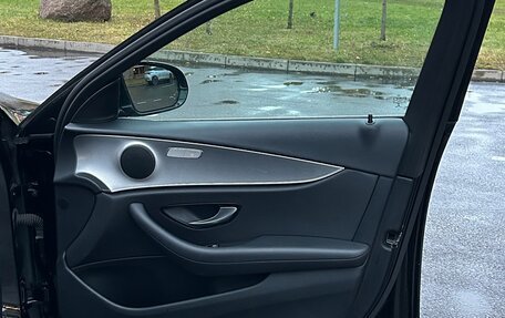 Mercedes-Benz E-Класс, 2019 год, 1 756 000 рублей, 18 фотография