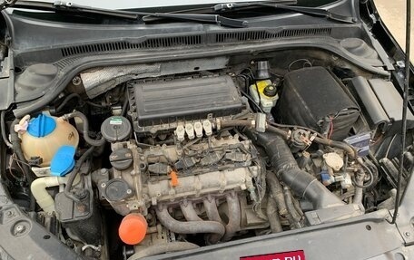 Volkswagen Jetta VI, 2013 год, 750 000 рублей, 2 фотография