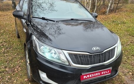 KIA Rio III рестайлинг, 2013 год, 700 000 рублей, 4 фотография