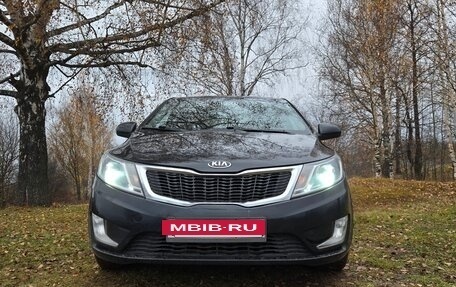 KIA Rio III рестайлинг, 2013 год, 700 000 рублей, 2 фотография