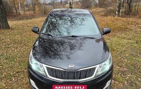 KIA Rio III рестайлинг, 2013 год, 700 000 рублей, 3 фотография