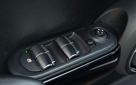 MINI Hatch, 2014 год, 1 750 000 рублей, 18 фотография