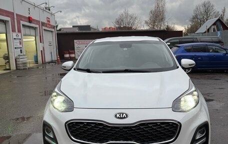 KIA Sportage IV рестайлинг, 2020 год, 1 990 000 рублей, 1 фотография