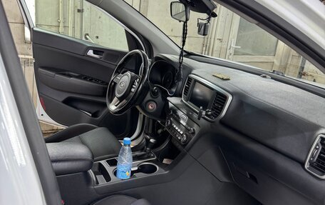 KIA Sportage IV рестайлинг, 2020 год, 1 990 000 рублей, 15 фотография