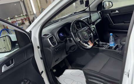 KIA Sportage IV рестайлинг, 2020 год, 1 990 000 рублей, 22 фотография
