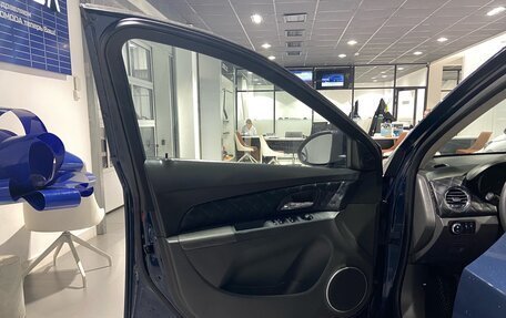 Chevrolet Cruze II, 2010 год, 715 000 рублей, 14 фотография