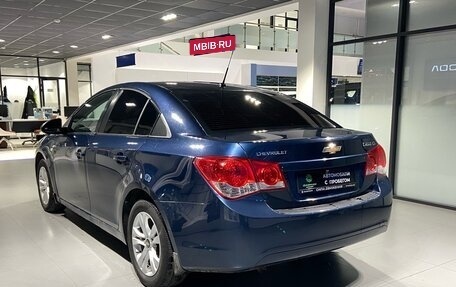 Chevrolet Cruze II, 2010 год, 715 000 рублей, 5 фотография