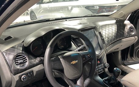 Chevrolet Cruze II, 2010 год, 715 000 рублей, 17 фотография