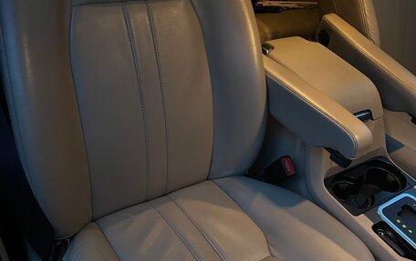 Land Rover Discovery IV, 2011 год, 1 950 000 рублей, 26 фотография