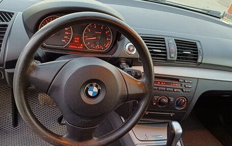 BMW 1 серия, 2009 год, 970 000 рублей, 11 фотография